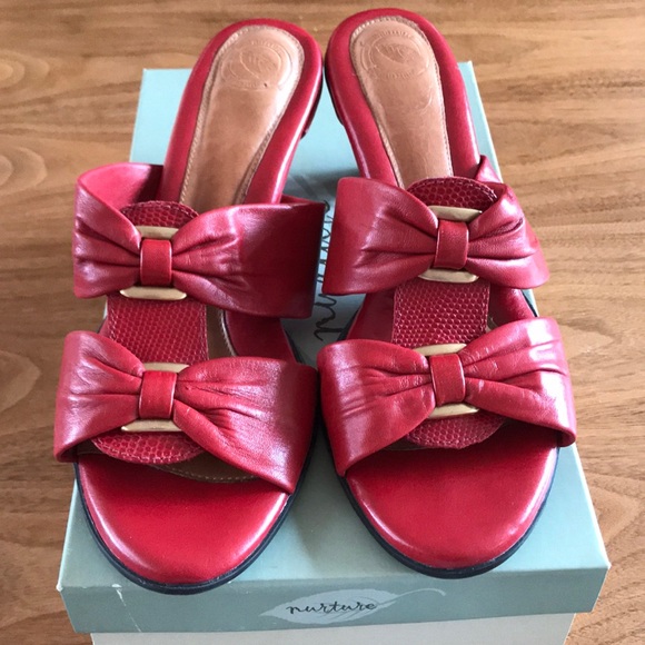 EUC Nurture Leather Sandals Size 8 - Picture 1 of 8